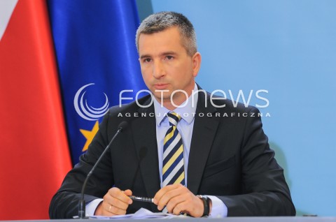  07.09.2015 WARSZAWA<br />KONFERENCJA PRASOWA RADY MINISTROW<br />N/Z MINISTER FINANSOW MATEUSZ SZCZUREK<br /> 