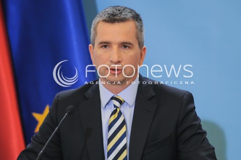  07.09.2015 WARSZAWA<br />KONFERENCJA PRASOWA RADY MINISTROW<br />N/Z MINISTER FINANSOW MATEUSZ SZCZUREK<br /> 