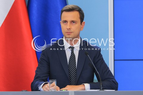  07.09.2015 WARSZAWA<br />KONFERENCJA PRASOWA RADY MINISTROW<br />N/Z MINISTER PRACY I POLITYKI SPOLECZNEJ WLADYSLAW KOSINIAK - KAMYSZ<br /> 