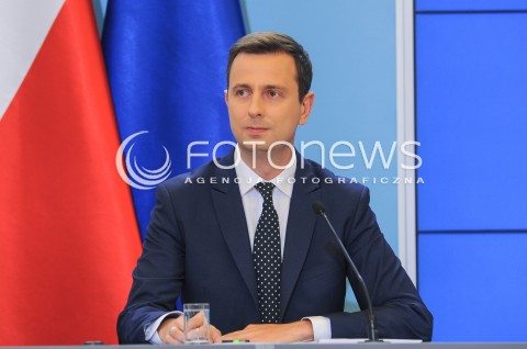  07.09.2015 WARSZAWA<br />KONFERENCJA PRASOWA RADY MINISTROW<br />N/Z MINISTER PRACY I POLITYKI SPOLECZNEJ WLADYSLAW KOSINIAK - KAMYSZ<br /> 