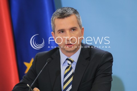  07.09.2015 WARSZAWA<br />KONFERENCJA PRASOWA RADY MINISTROW<br />N/Z MINISTER FINANSOW MATEUSZ SZCZUREK<br /> 