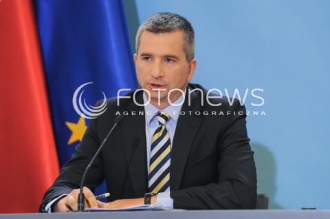  07.09.2015 WARSZAWA<br />KONFERENCJA PRASOWA RADY MINISTROW<br />N/Z MINISTER FINANSOW MATEUSZ SZCZUREK<br /> 