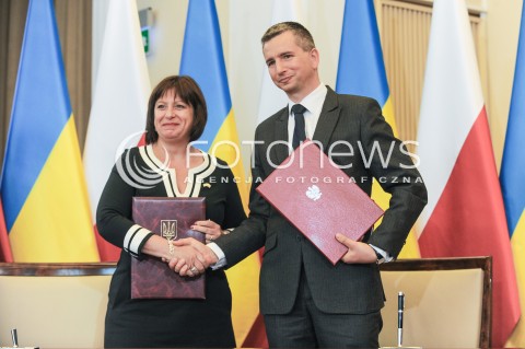  09.09.2015 WARSZAWA<br />WIZYTA PREMIERA UKRAINY W POLSCE<br />N/Z MINISTER FINANSOW UKRAINY NATALIA JARESKO MATEUSZ SZCZUREK<br /> 