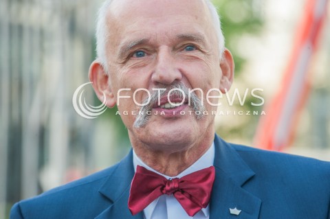 14.09.2015 WARSZAWA<br />KONFERENCJA PARTII KORWIN<br />PREZENTACJA NOWEGO POSLA W PARTII KORWIN<br />N/Z JANUSZ KORWIN - MIKKE<br /> 