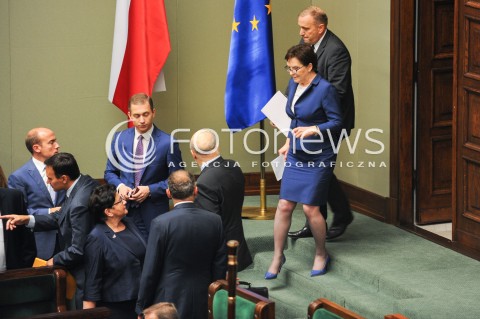  16.09.2015 WARSZAWA SEJM<br />NADZWYCZAJNE POSIEDZENIE SEJMU<br />N/Z PREMIER EWA KOPACZ GRZEGORZ SCHETYNA<br /> 