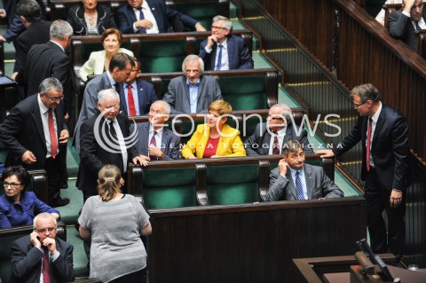  16.09.2015 WARSZAWA SEJM<br />NADZWYCZAJNE POSIEDZENIE SEJMU<br />N/Z JAROSLAW KACZYNSKI BEATA SZYDLO<br /> 