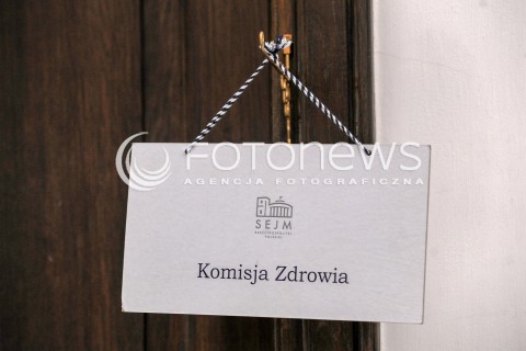  16.09.2015 WARSZAWA SEJM<br />NADZWYCZAJNE POSIEDZENIE SEJMU<br />N/Z NAPIS KOMISJA ZDROWIA<br /> 