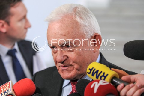  16.09.2015 WARSZAWA SEJM<br />NADZWYCZAJNE POSIEDZENIE SEJMU<br />N/Z LESZEK MILLER<br /> 