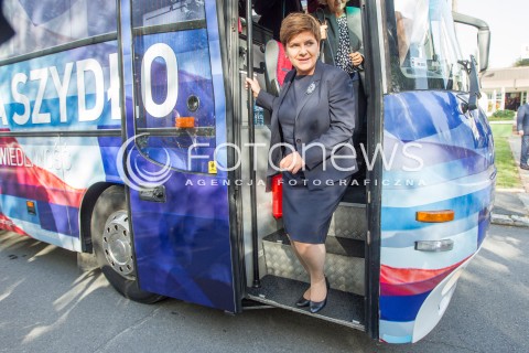  18.09.2015 ROPCZYCE<br />WIZYTA BEATY SZYDLO NA PODKARPACIU<br />WIZYTA W ZAKLADACH MAGNEZYTOWYCH I SPOTKANIE Z ZARZADEM SOLIDARNOSCI<br />N/Z BEATA SZYDLO<br /> 