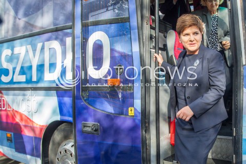  18.09.2015 ROPCZYCE<br />WIZYTA BEATY SZYDLO NA PODKARPACIU<br />WIZYTA W ZAKLADACH MAGNEZYTOWYCH I SPOTKANIE Z ZARZADEM SOLIDARNOSCI<br />N/Z BEATA SZYDLO<br /> 