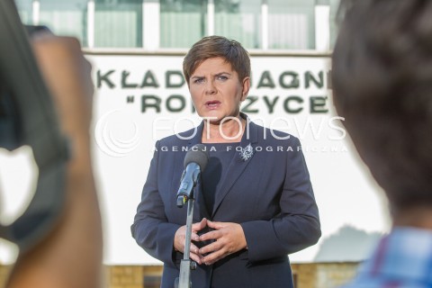  18.09.2015 ROPCZYCE<br />WIZYTA BEATY SZYDLO NA PODKARPACIU<br />WIZYTA W ZAKLADACH MAGNEZYTOWYCH<br />N/Z BEATA SZYDLO<br /> 