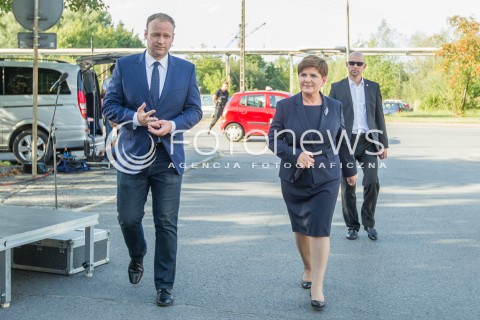  18.09.2015 ROPCZYCE<br />WIZYTA BEATY SZYDLO NA PODKARPACIU<br />WIZYTA W ZAKLADACH MAGNEZYTOWYCH<br />N/Z BEATA SZYDLO MARCIN MASTALEREK<br /> 