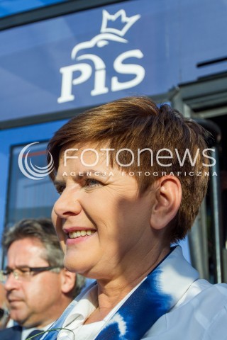  18.09.2015 GORA ROPCZYCKA ( SEDZISZOW MALOPOLSKI )<br />WIZYTA BEATY SZYDLO NA PODKARPACIU<br />WIZYTA W GOSPODARSTWIE ROLNYM W GORZE ROPCZYCKIEJ<br />N/Z BEATA SZYDLO<br /> 