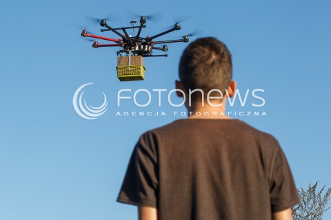  22.09.2015 RZESZOW<br />DRON DO DOSTARCZANIA PRZESYLEK<br />N/Z OPERATOR DRONA<br /> 
