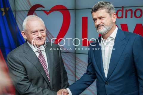  26.09.2015 WARSZAWA<br />KONFERENCJA PRASOWA LESZKA MILLERA I JANUSZA PALIKOTA<br />N/Z JANUSZ PALIKOT LESZEK MILLER<br /> 