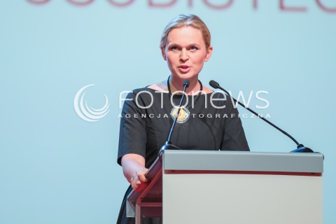  04.10.2015 LODZ<br />KONWENCJA WYBORCZA ZJEDNOCZONEJ LEWICY<br />PREZENTACJA KANDYDATKI NA PREMIERA<br />N/Z BARBARA NOWACKA<br /> 