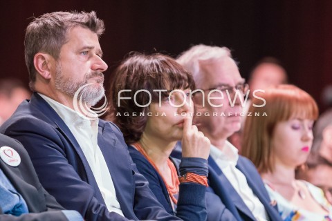  04.10.2015 LODZ<br />KONWENCJA WYBORCZA ZJEDNOCZONEJ LEWICY<br />PREZENTACJA KANDYDATKI NA PREMIERA<br />N/Z JANUSZ PALIKOT KAZIMIERA SZCZUKA <br /> 