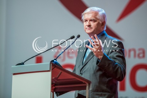  04.10.2015 LODZ<br />KONWENCJA WYBORCZA ZJEDNOCZONEJ LEWICY<br />PREZENTACJA KANDYDATKI NA PREMIERA<br />N/Z WLODZIMIERZ CIMOSZEWICZ<br /> 