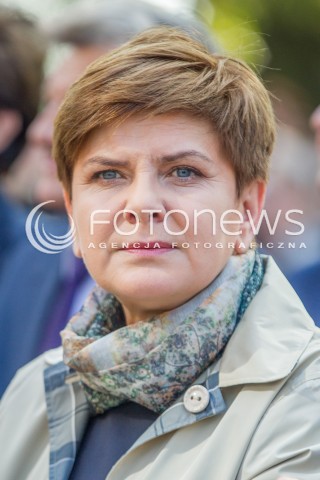  04.10.2015 STRACHOCINA <br />WIZYTA PREZESA PIS JAROSLAWA KACZYNSKIEGO I KANDYDATKI PIS NA URZAD PREMIERA BEATY SZYDLO W SANKTUARIUM SW. ANDRZEJA BOBOLI W STRACHOCINIE NA PODKARPACIU<br />N/Z BEATA SZYDLO<br /> 