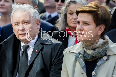  04.10.2015 STRACHOCINA <br />WIZYTA PREZESA PIS JAROSLAWA KACZYNSKIEGO I KANDYDATKI PIS NA URZAD PREMIERA BEATY SZYDLO W SANKTUARIUM SW. ANDRZEJA BOBOLI W STRACHOCINIE NA PODKARPACIU<br />N/Z JAROSLAW KACZYNSKI BEATA SZYDLO<br /> 