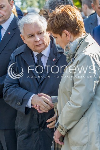  04.10.2015 STRACHOCINA <br />WIZYTA PREZESA PIS JAROSLAWA KACZYNSKIEGO I KANDYDATKI PIS NA URZAD PREMIERA BEATY SZYDLO W SANKTUARIUM SW. ANDRZEJA BOBOLI W STRACHOCINIE NA PODKARPACIU<br />N/Z JAROSLAW KACZYNSKI BEATA SZYDLO<br /> 