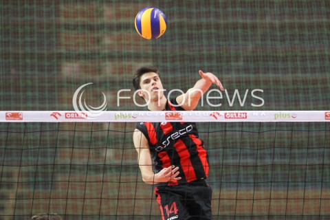  06.10.2015 RZESZOW <br />SIATKOWKA PLUS LIGA 2015/2016 MEN VOLLEYBALL<br />SPARING - MECZ KONTROLNY<br />MECZ ASSECO RESOVIA RZESZOW - CUPRUM LUBIN<br />N/Z ALEKSANDER SLIWKA SYLWETKA ATAK<br /> 