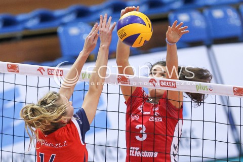  09.10.2015 RZESZOW SIATKOWKA <br />III TURNIEJ O PUCHAR FIRMY DEVELOPRES<br />MECZ DEVELOPRES SKYRES RZESZOW - PALAC BYDGOSZCZ<br />N/Z DOMINIKA NOWAKOWSKA<br /> 