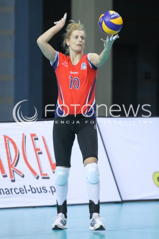  09.10.2015 RZESZOW SIATKOWKA <br />III TURNIEJ O PUCHAR FIRMY DEVELOPRES<br />MECZ DEVELOPRES SKYRES RZESZOW - PALAC BYDGOSZCZ<br />N/Z JOANNA KULIGOWSKA SYLWETKA<br /> 