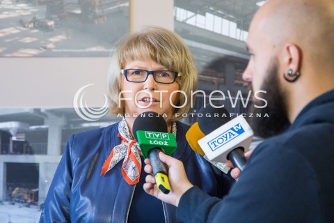  11.10.2015 LODZ<br />KONFERENCJA PRASOWA Z UDZIALEM CEZAREGO GRABARCZYKA NA TEMAT REWITALIZACJI LODZI<br />N/Z ELZBIETA KROLIKOWSKA - KINSKA<br /> 