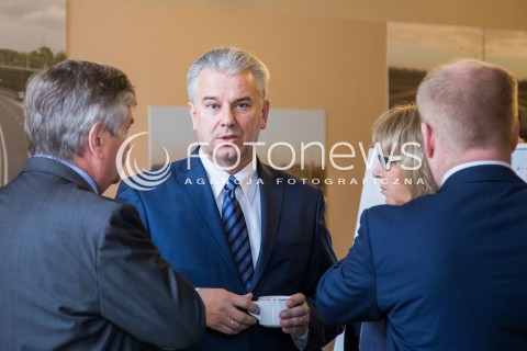  11.10.2015 LODZ<br />KONFERENCJA PRASOWA Z UDZIALEM CEZAREGO GRABARCZYKA NA TEMAT REWITALIZACJI LODZI<br />N/Z CEZARY GRABARCZYK<br /> 