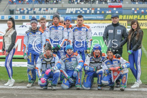  11.10.2015 RZESZOW <br />
ZUZEL PGE SPEEDWAY EKSTRALIGA SEASON 2015 <br />
MECZ PGE STAL RZESZOW - MDM KOMPUTERY ZKS OSTROVIA<br />
N/Z ZUZLOWCY PGE STALI RZESZOW ZDJECIE GRUPOWE GRUPOWKA TEAM DRUZYNA<br />
 