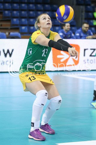  17.10.2015 RZESZOW <br />SIATKOWKA ORLEN LIGA 2015/2016 WOMEN VOLLEYBALL POLAND POLISH ORLENLIGA LEAGUE SEASON 2015/2016 <br />MECZ DEVELOPRES SKYRES RZESZOW - PGE ATOM TREFL SOPOT <br />N/Z AGATA DURAJCZYK SYLWETKA <br /> 