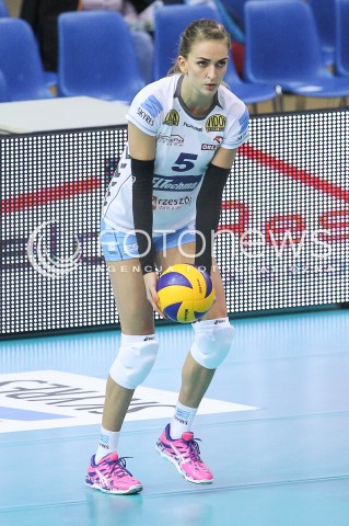  17.10.2015 RZESZOW <br />SIATKOWKA ORLEN LIGA 2015/2016 WOMEN VOLLEYBALL POLAND POLISH ORLENLIGA LEAGUE SEASON 2015/2016 <br />MECZ DEVELOPRES SKYRES RZESZOW - PGE ATOM TREFL SOPOT <br />N/Z MAGDALENA HAWRYLA SYLWETKA <br /> 