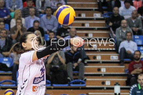  17.10.2015 RZESZOW <br />SIATKOWKA ORLEN LIGA 2015/2016 WOMEN VOLLEYBALL POLAND POLISH ORLENLIGA LEAGUE SEASON 2015/2016 <br />MECZ DEVELOPRES SKYRES RZESZOW - PGE ATOM TREFL SOPOT <br />N/Z VESELA BONCHEVA SYLWETKA <br /> 