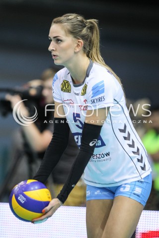  17.10.2015 RZESZOW <br />SIATKOWKA ORLEN LIGA 2015/2016 WOMEN VOLLEYBALL POLAND POLISH ORLENLIGA LEAGUE SEASON 2015/2016 <br />MECZ DEVELOPRES SKYRES RZESZOW - PGE ATOM TREFL SOPOT <br />N/Z MAGDALENA HAWRYLA SYLWETKA <br /> 