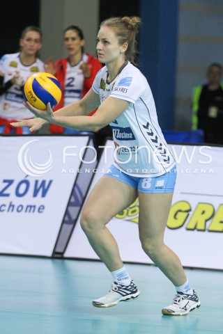  21.10.2015 RZESZOW<br />SIATKOWKA ORLEN LIGA 2015/2016 WOMEN VOLLEYBALL POLAND POLISH ORLENLIGA LEAGUE SEASON 2015/2016<br />MECZ DEVELOPRES SKYRES RZESZOW - POLSKI CUKIER MUSZYNIANKA MUSZYNA <br />N/Z ADRIANNA BUDZON SYLWETKA <br /> 