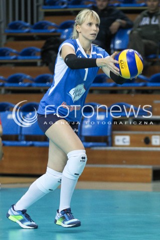  21.10.2015 RZESZOW<br />SIATKOWKA ORLEN LIGA 2015/2016 WOMEN VOLLEYBALL POLAND POLISH ORLENLIGA LEAGUE SEASON 2015/2016<br />MECZ DEVELOPRES SKYRES RZESZOW - POLSKI CUKIER MUSZYNIANKA MUSZYNA <br />N/Z NATALIA SKRZYPKOWSKA SYLWETKA <br /> 