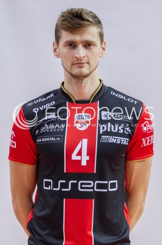  22.10.2015 RZESZOW <br />SESJA ZDJECIOWA SIATKARZY ASSECO RESOVIA<br />SEZON 2015/2016<br />N/Z PIOTR NOWAKOWSKI<br /> 
