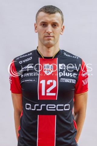  22.10.2015 RZESZOW <br />SESJA ZDJECIOWA SIATKARZY ASSECO RESOVIA<br />SEZON 2015/2016<br />N/Z LUKASZ PERLOWSKI <br /> 