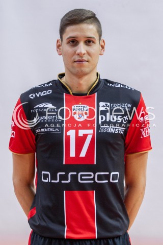  22.10.2015 RZESZOW <br />SESJA ZDJECIOWA SIATKARZY ASSECO RESOVIA<br />SEZON 2015/2016<br />N/Z NIKOLAY PENCHEV<br /> 