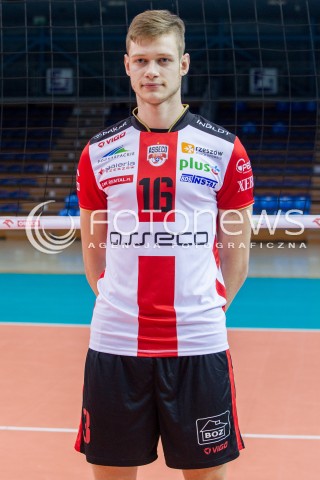  22.10.2015 RZESZOW <br />SESJA ZDJECIOWA SIATKARZY ASSECO RESOVIA<br />SEZON 2015/2016<br />N/Z MATEUSZ KOWALSKI<br /> 