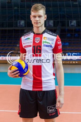  22.10.2015 RZESZOW <br />SESJA ZDJECIOWA SIATKARZY ASSECO RESOVIA<br />SEZON 2015/2016<br />N/Z MATEUSZ KOWALSKI<br /> 