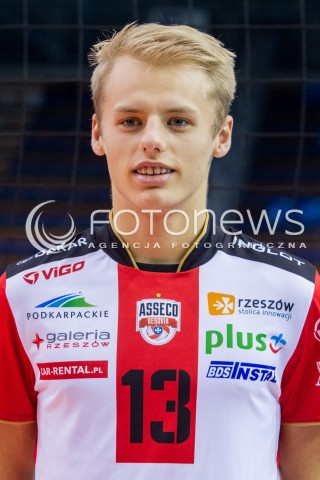  22.10.2015 RZESZOW <br />SESJA ZDJECIOWA SIATKARZY ASSECO RESOVIA<br />SEZON 2015/2016<br />N/Z MARCIN KARAKULA<br /> 
