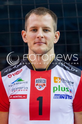  22.10.2015 RZESZOW <br />SESJA ZDJECIOWA SIATKARZY ASSECO RESOVIA<br />SEZON 2015/2016<br />N/Z BARTOSZ KUREK<br /> 