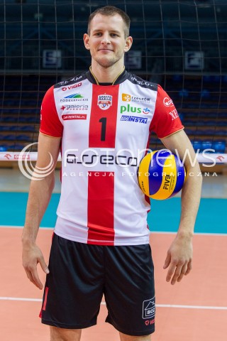  22.10.2015 RZESZOW <br />SESJA ZDJECIOWA SIATKARZY ASSECO RESOVIA<br />SEZON 2015/2016<br />N/Z BARTOSZ KUREK<br /> 