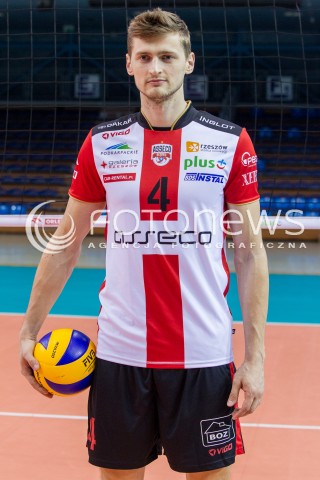  22.10.2015 RZESZOW <br />SESJA ZDJECIOWA SIATKARZY ASSECO RESOVIA<br />SEZON 2015/2016<br />N/Z PIOTR NOWAKOWSKI<br /> 