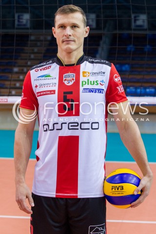  22.10.2015 RZESZOW <br />SESJA ZDJECIOWA SIATKARZY ASSECO RESOVIA<br />SEZON 2015/2016<br />N/Z LUKAS TICHACEK<br /> 