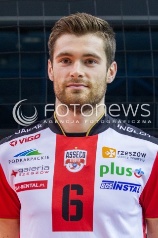  22.10.2015 RZESZOW <br />SESJA ZDJECIOWA SIATKARZY ASSECO RESOVIA<br />SEZON 2015/2016<br />N/Z DAWID DRYJA<br /> 