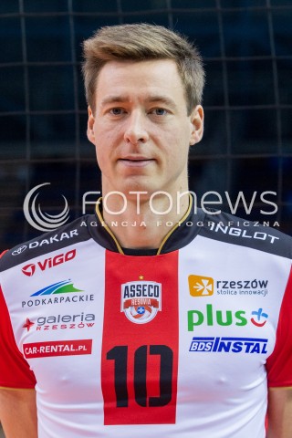  22.10.2015 RZESZOW <br />SESJA ZDJECIOWA SIATKARZY ASSECO RESOVIA<br />SEZON 2015/2016<br />N/Z JOCHEN SCHOPS<br /> 