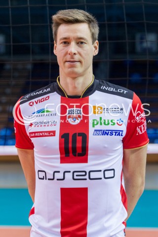  22.10.2015 RZESZOW <br />SESJA ZDJECIOWA SIATKARZY ASSECO RESOVIA<br />SEZON 2015/2016<br />N/Z JOCHEN SCHOPS<br /> 